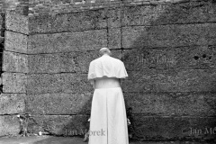 Papież Jan Paweł II  pod ścianą śmierci, Oświęcim 1979